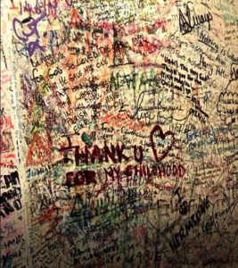 Damentoilette im Elephant House