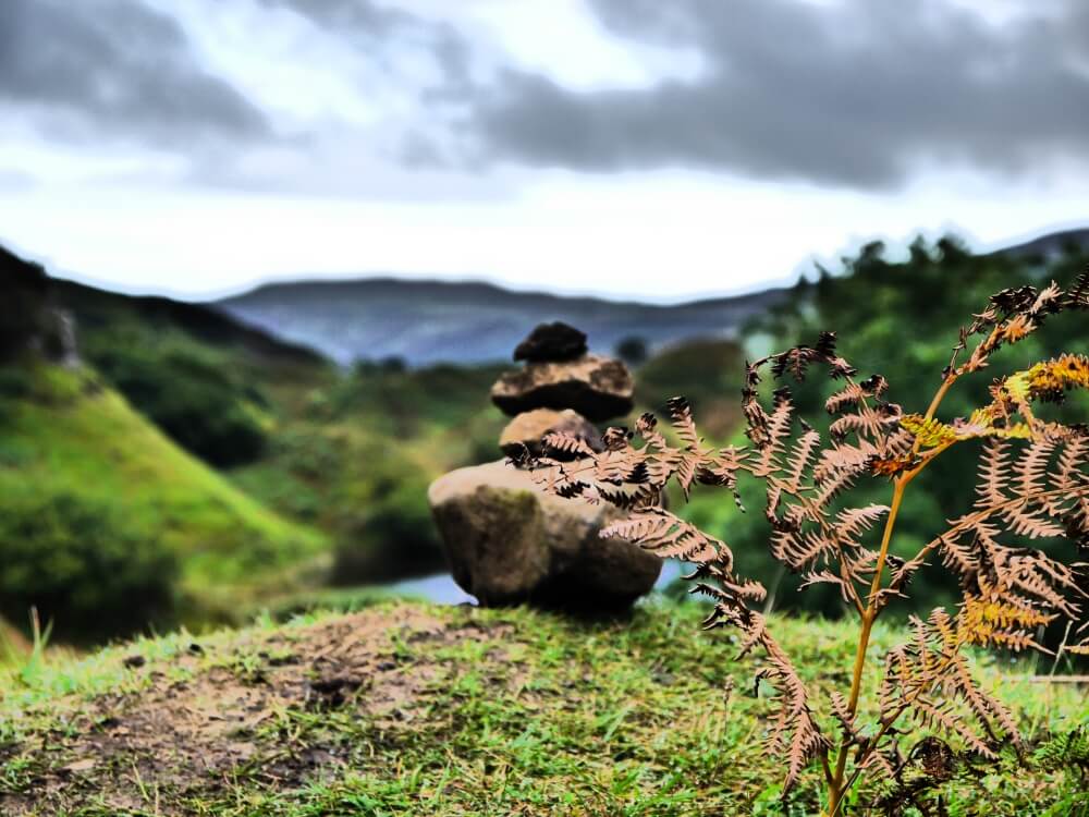 Mini Steinturm im Fairy Glen auf der Isle of Skye