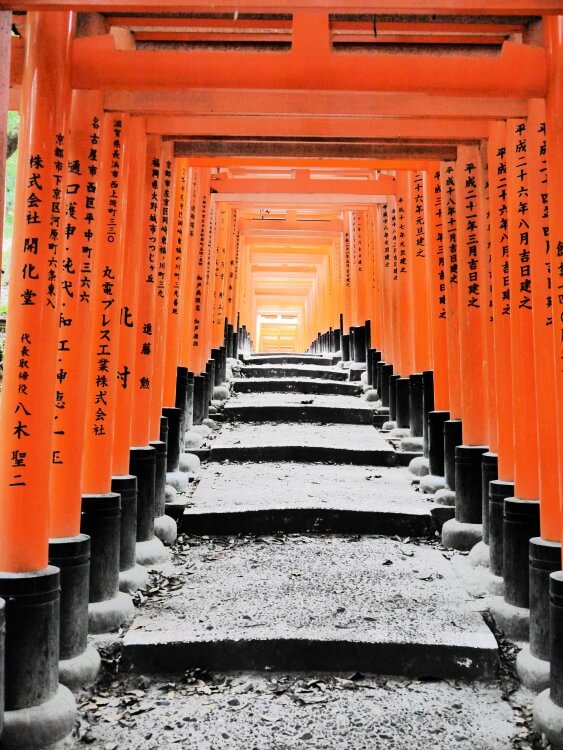 fushimi_inari-taisha_weg-hinauf